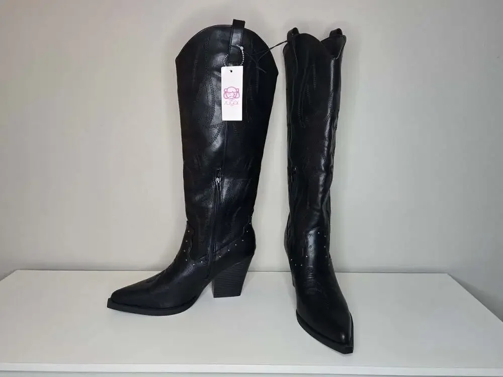 Sugar Nails Studs Women's Western Boots Black Flame Pattern Size 8.5M